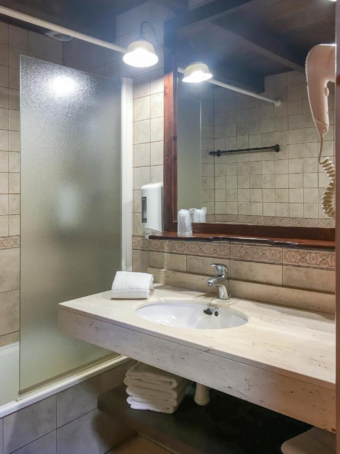 Hotel Fonda Merce Llivia Dış mekan fotoğraf